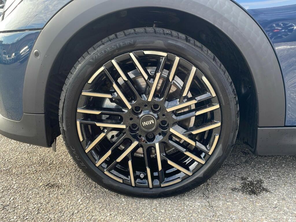 Mini Mini Cooper Cabrio 2.0 S Favoured Auto