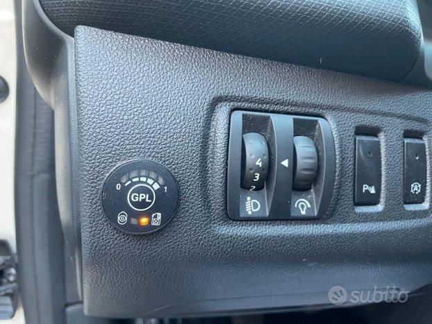 Renault Clio NEOPATENTATI - GPL