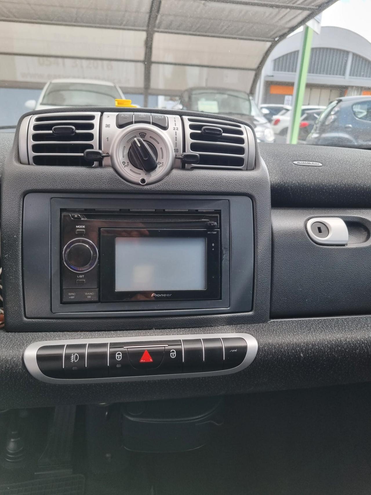 Smart ForTwo 1000 52 kW coupé pure