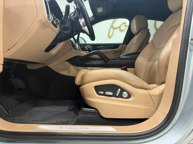 PORSCHE Cayenne Coupé 3.0 V6 E-Hybrid