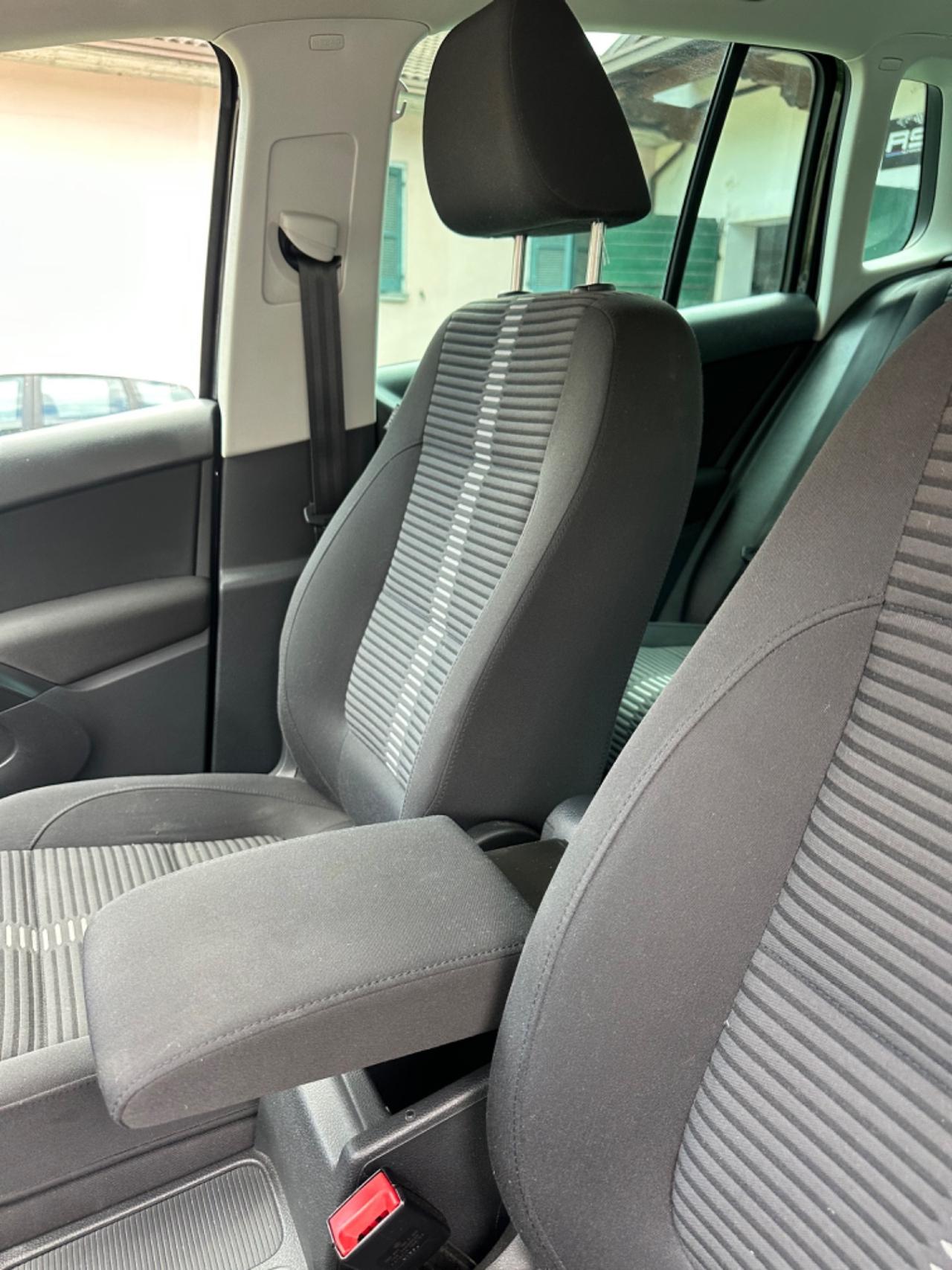 Volkswagen TIGUAN 2.0 TDI DPF 4MOTION DSG SPORT