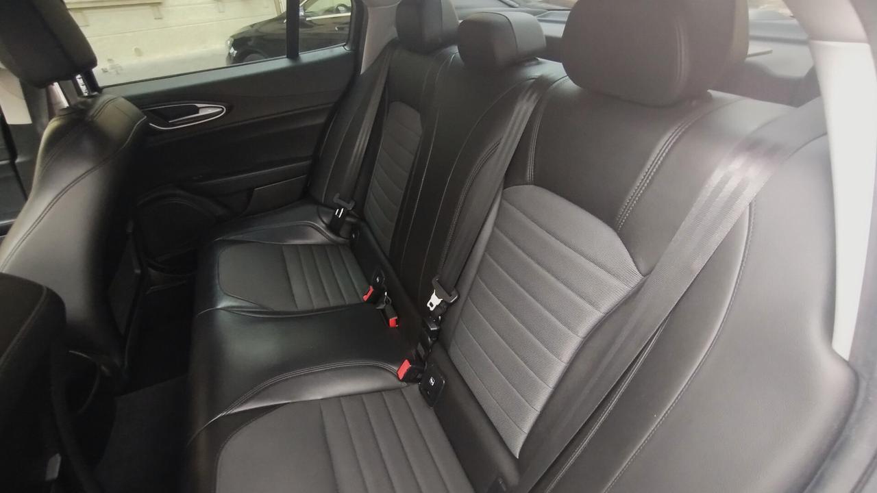 Alfa Romeo Giulia 2.2 Turbodiesel 180 CV AT8 Super