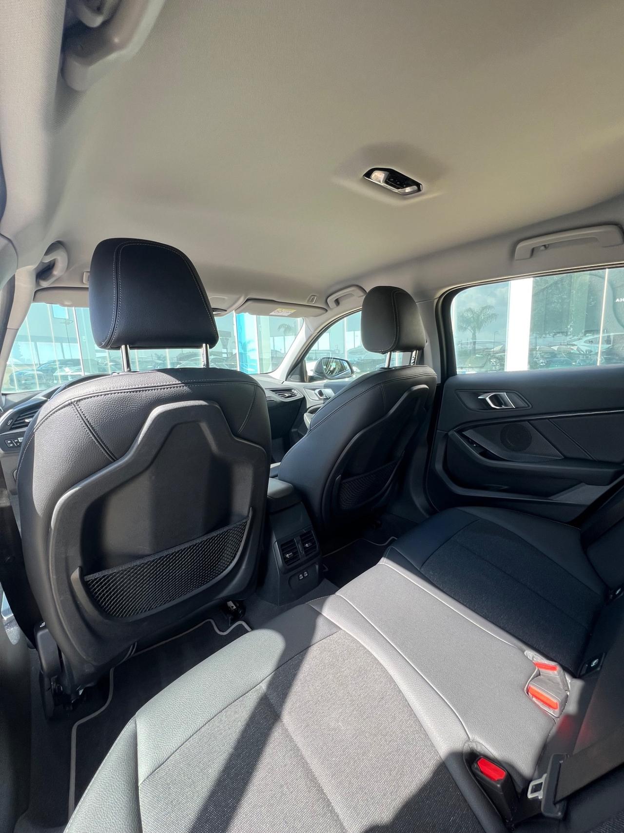 Bmw 118d Sport auto possibilità noleggio no scoring