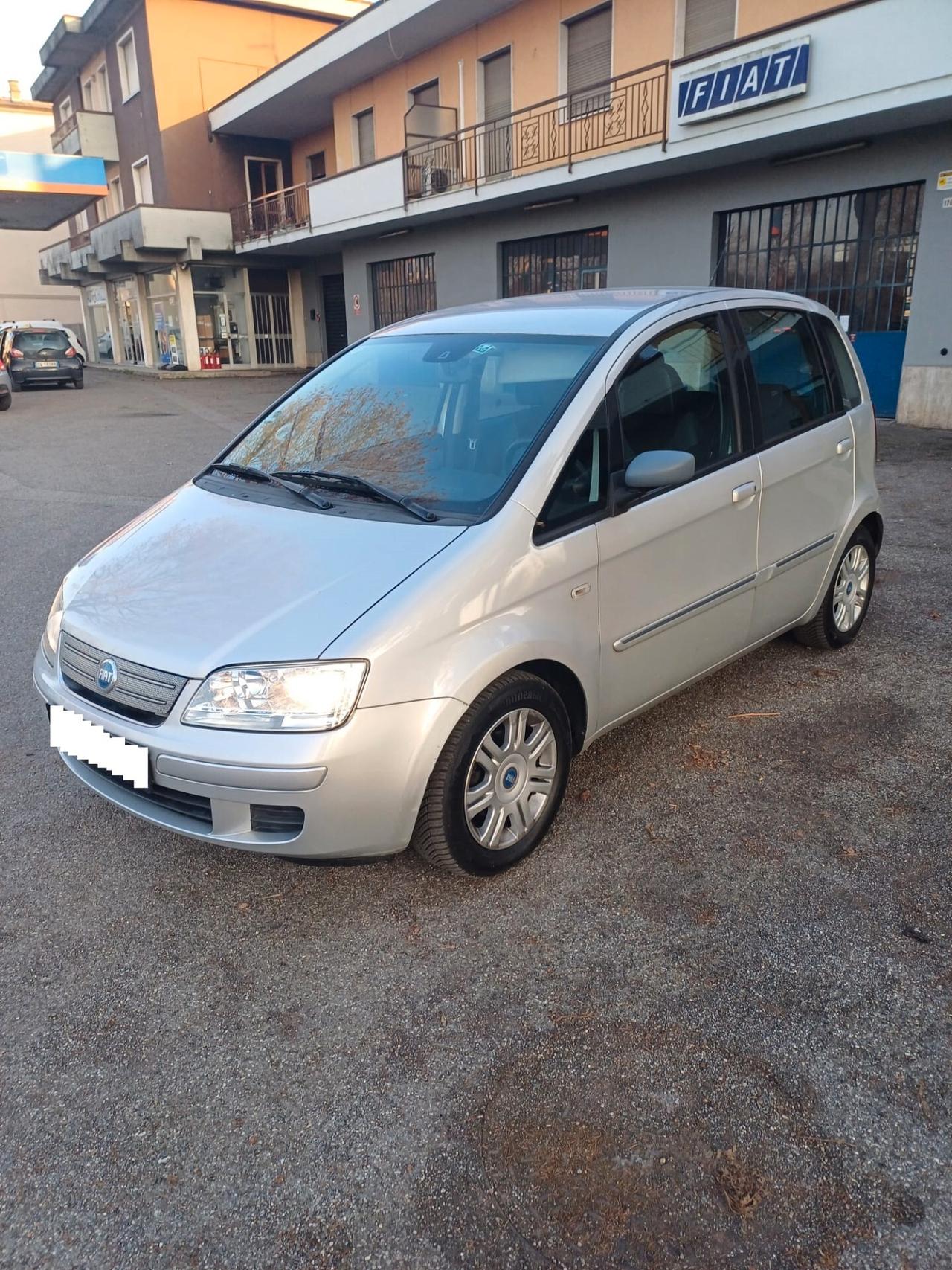 Fiat Idea 1.4 16V Emotion