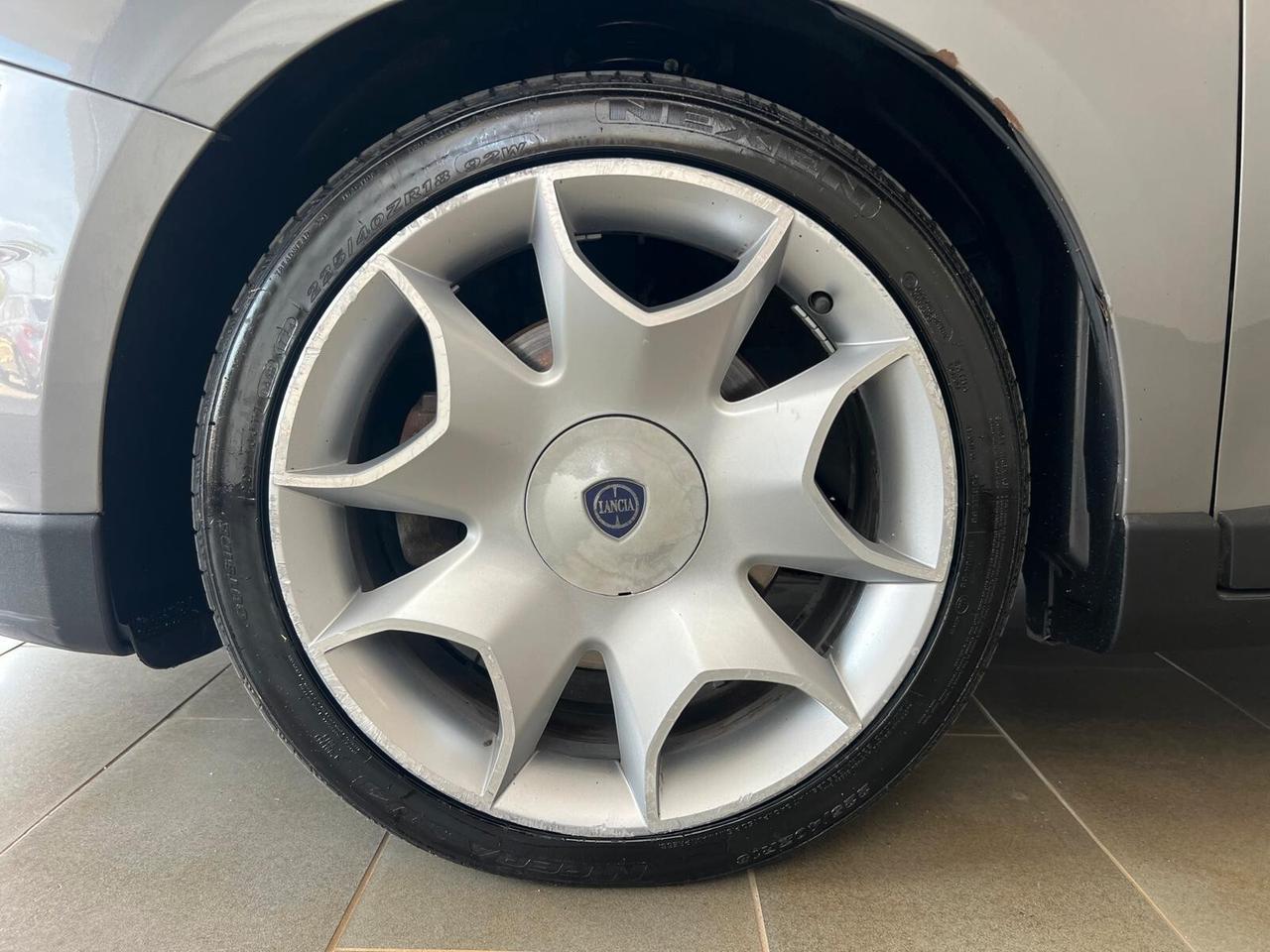 Lancia Delta 2.0 MJT 165Cv