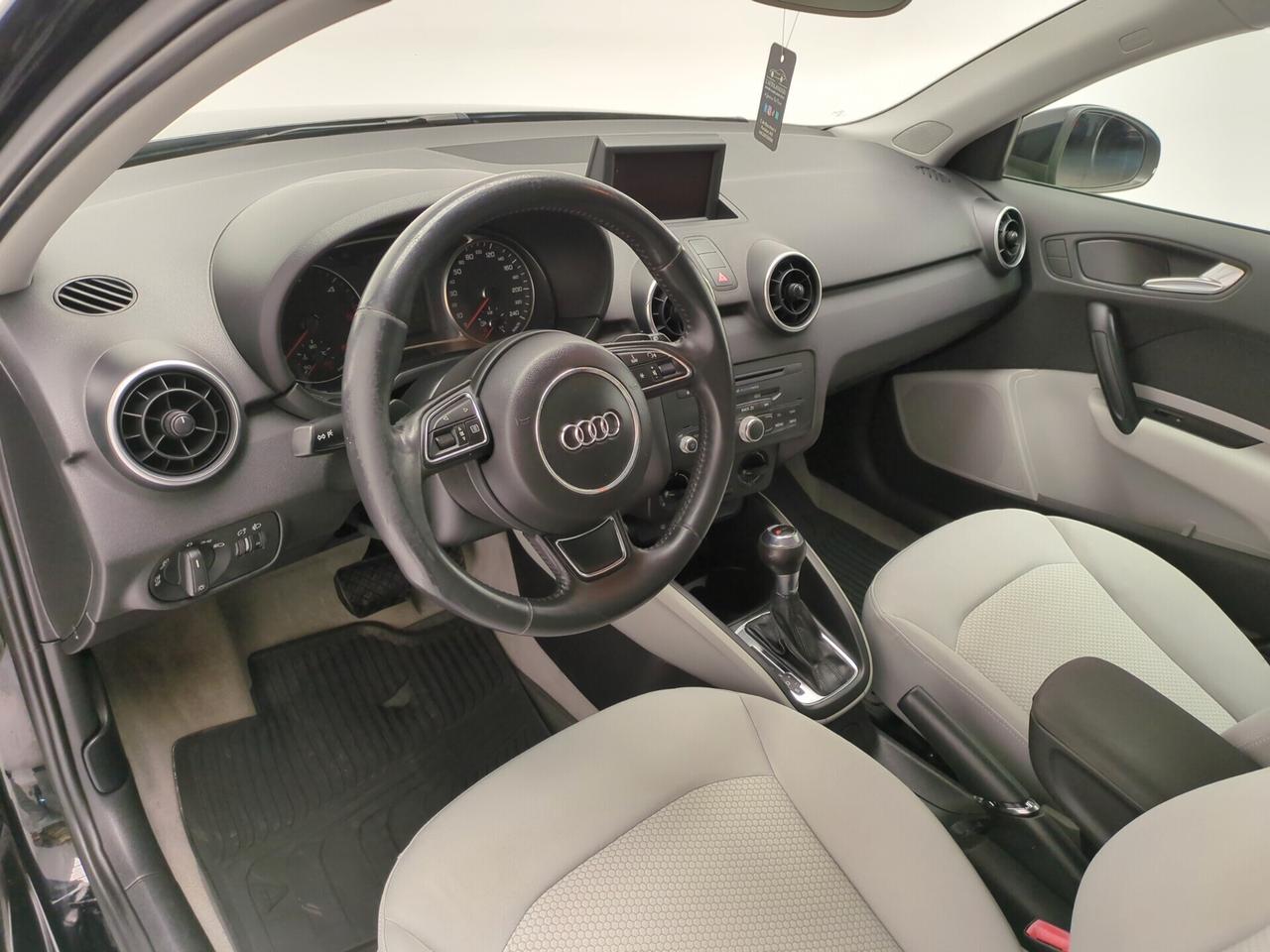 Audi A1 1.6 TDI S tronic Attraction