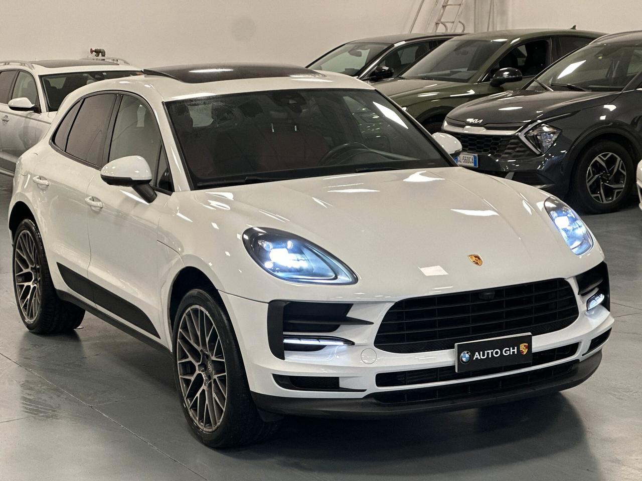 PORSCHE MACAN 2.0 T BENZINA 245CV PDK FULL OPTIONAL TETTO PANO
