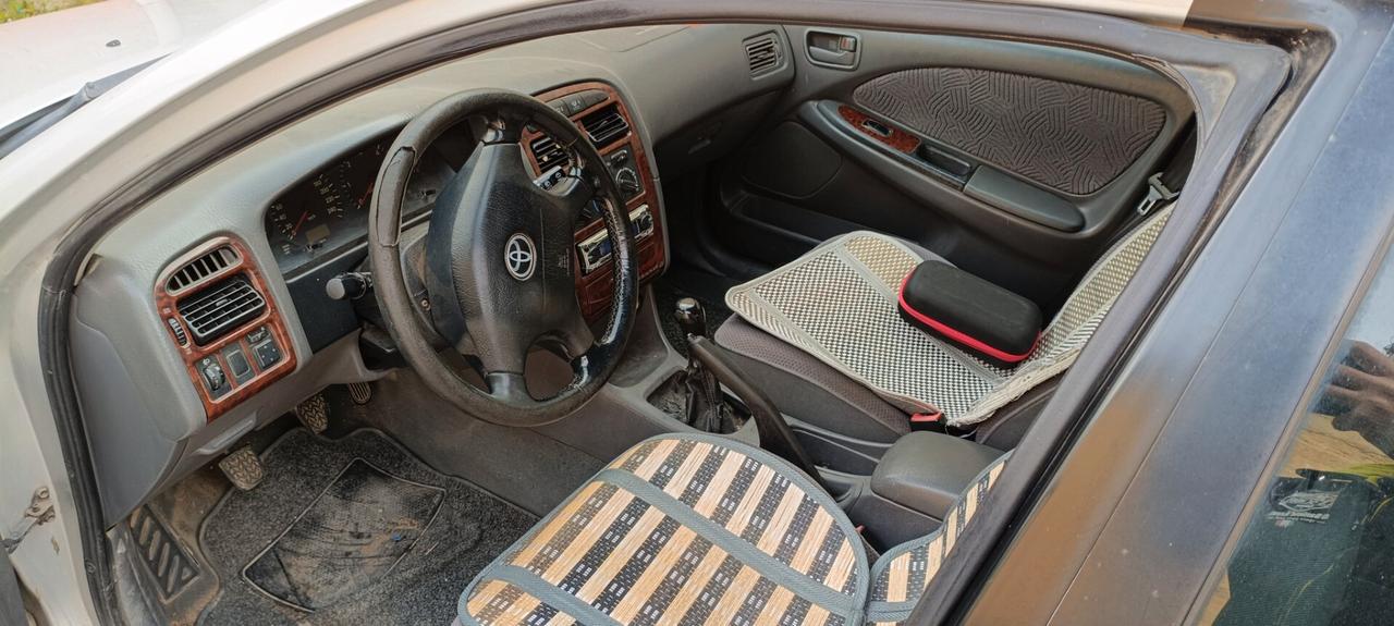 Toyota Avensis 2.0 Tdi D-4D cat Station Wagon Sol