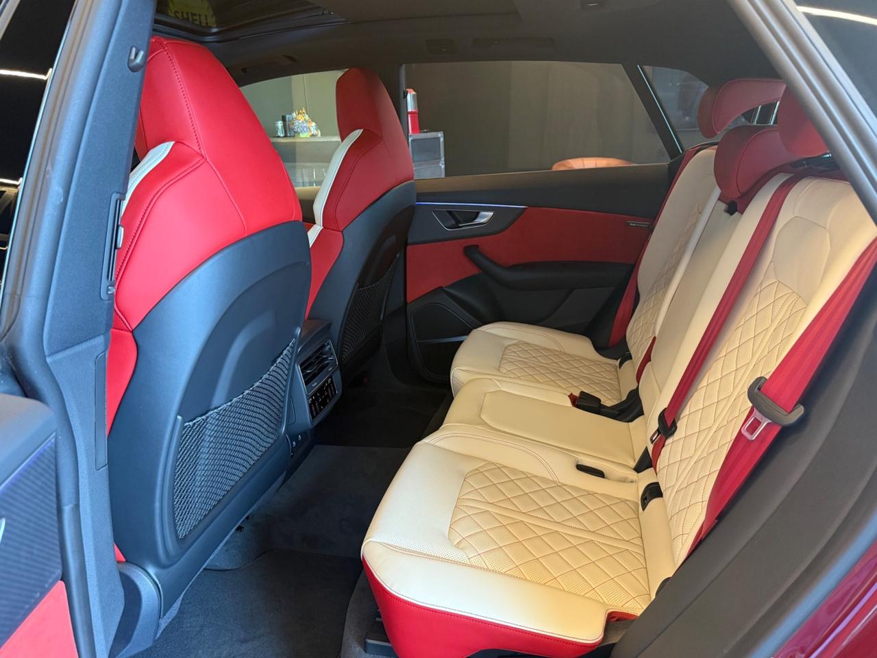 Audi SQ8 TFSI -Totalemente Exclusive-