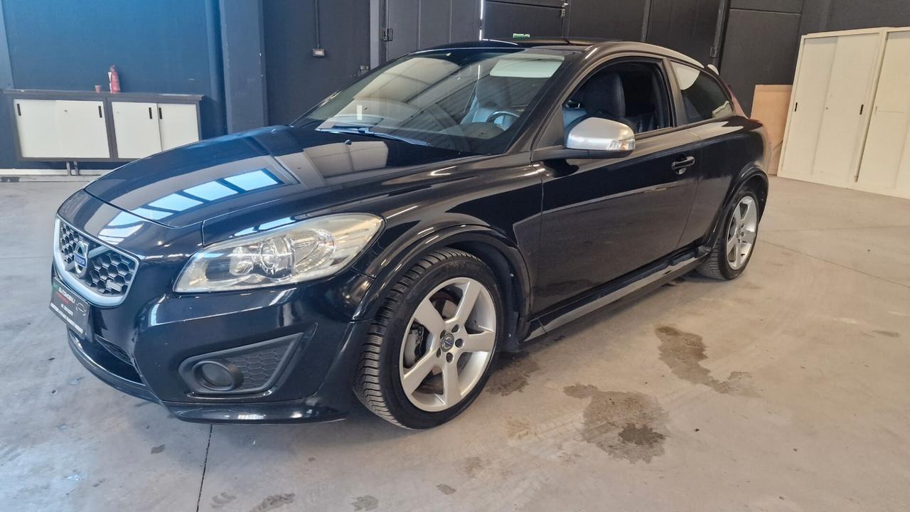 Volvo C30 D4 R-Design