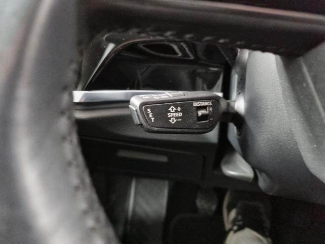 AUDI Q3 35 TFSI Business Advanced