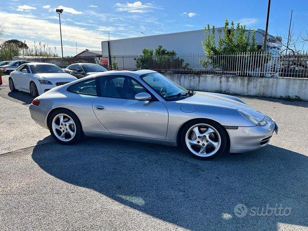 Porsche carrera 4 996