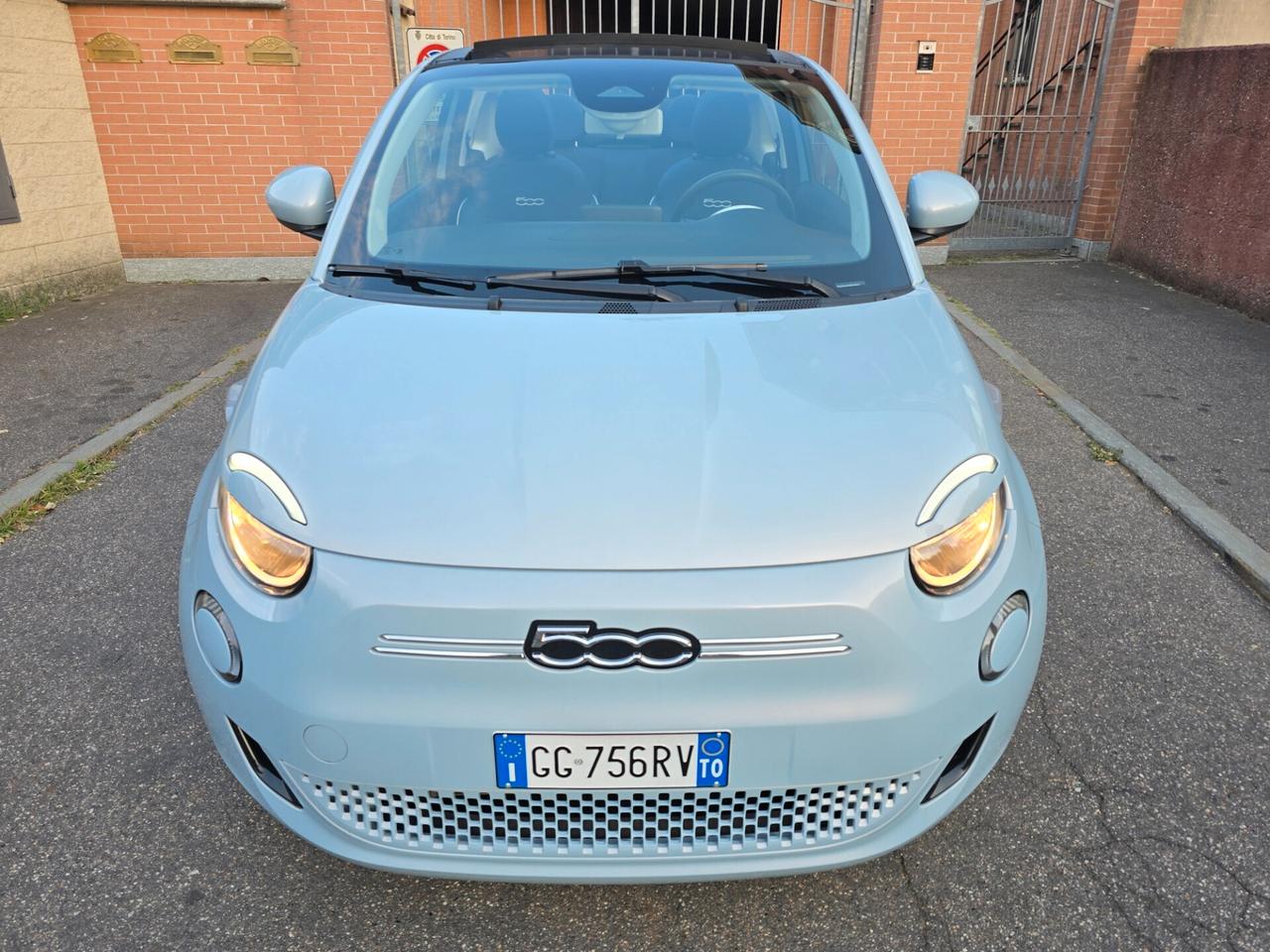 FIAT 500e Cabrio Passion 42 kWh