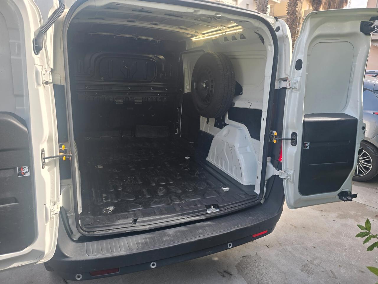 Fiat Doblo Doblò 1.4 3 POSTI 65.000KM