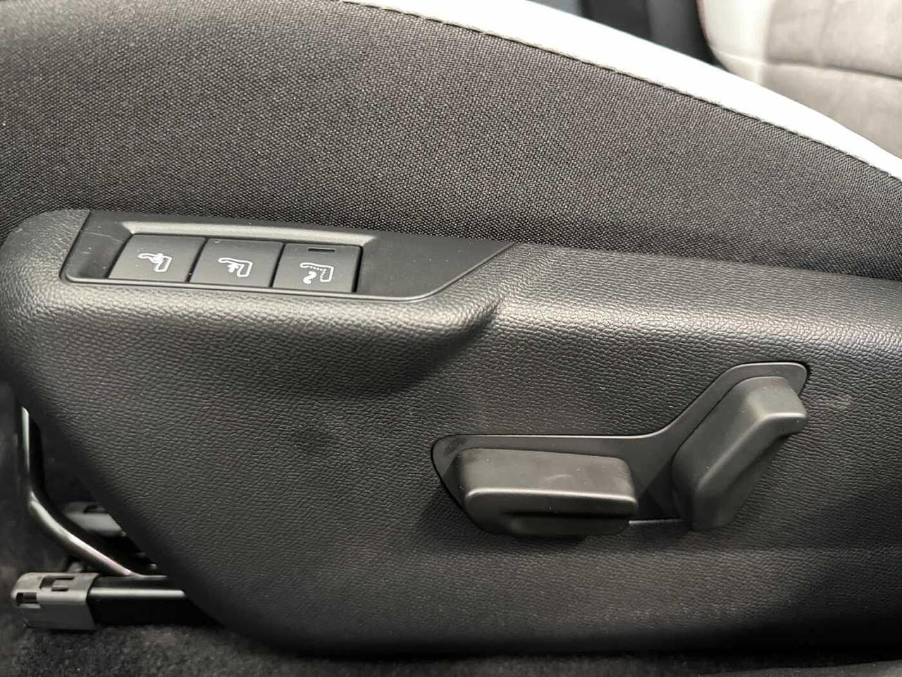 Citroen C4 X X Hybrid 145 e-DCS6 Max