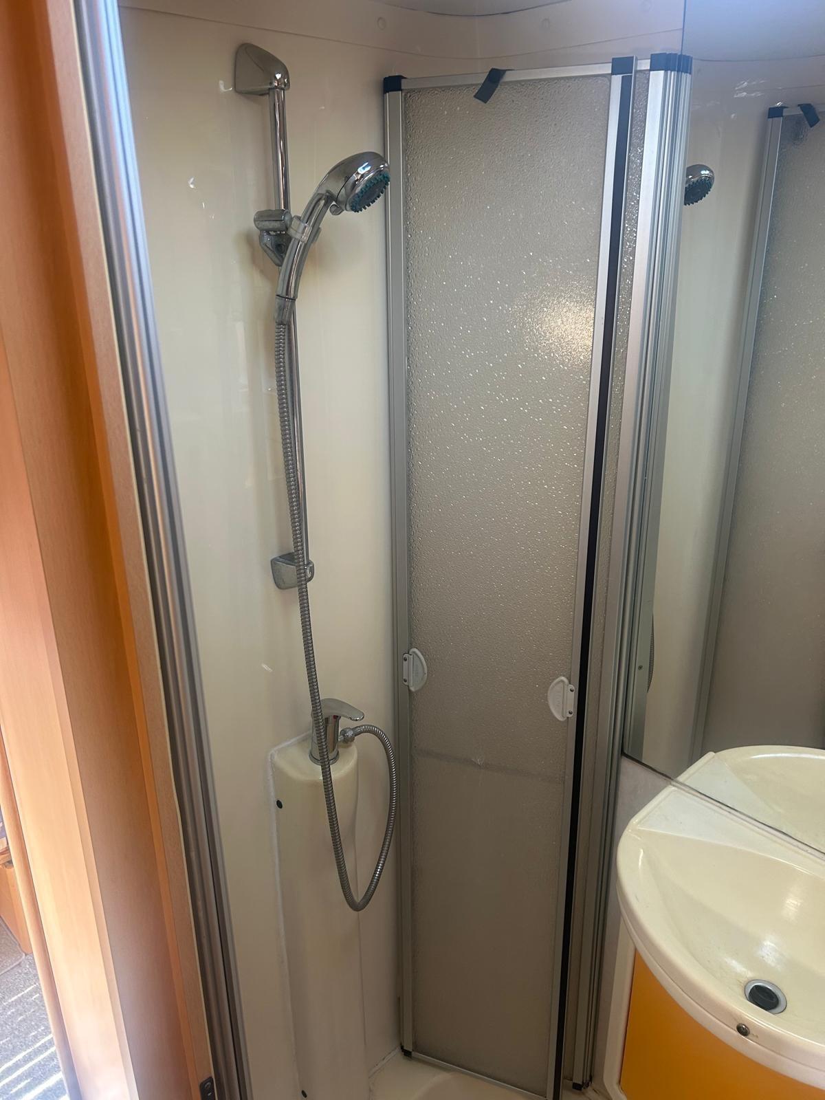 000 MANSARDATO Globetrotter del 2001 in saldo