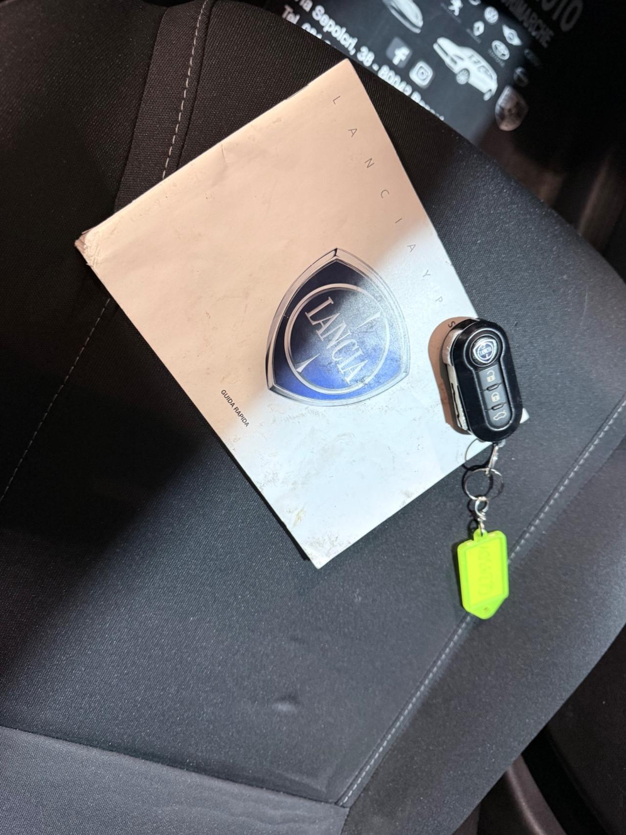 Lancia Ypsilon 1.0 FireFly 5 porte S&S Hybrid Ecochic UnYca