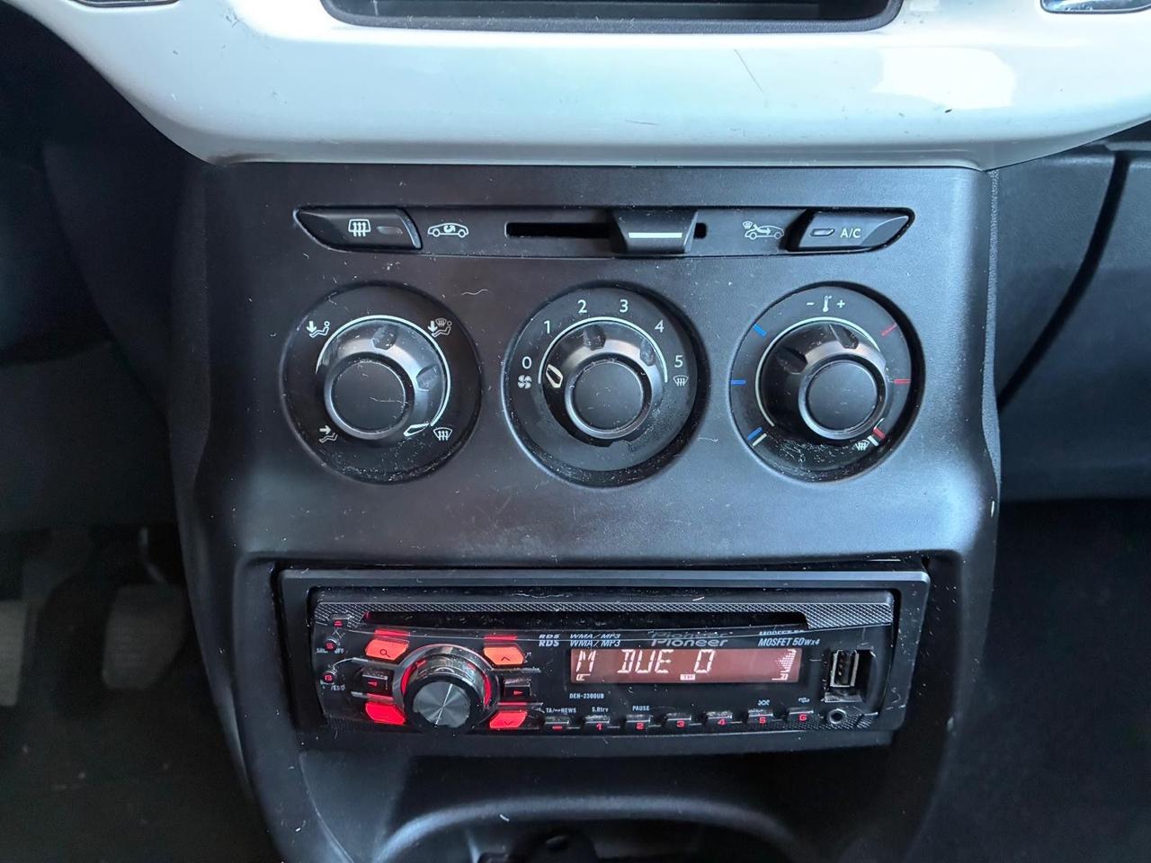 Citroen C3 1.1 White Selection 2011