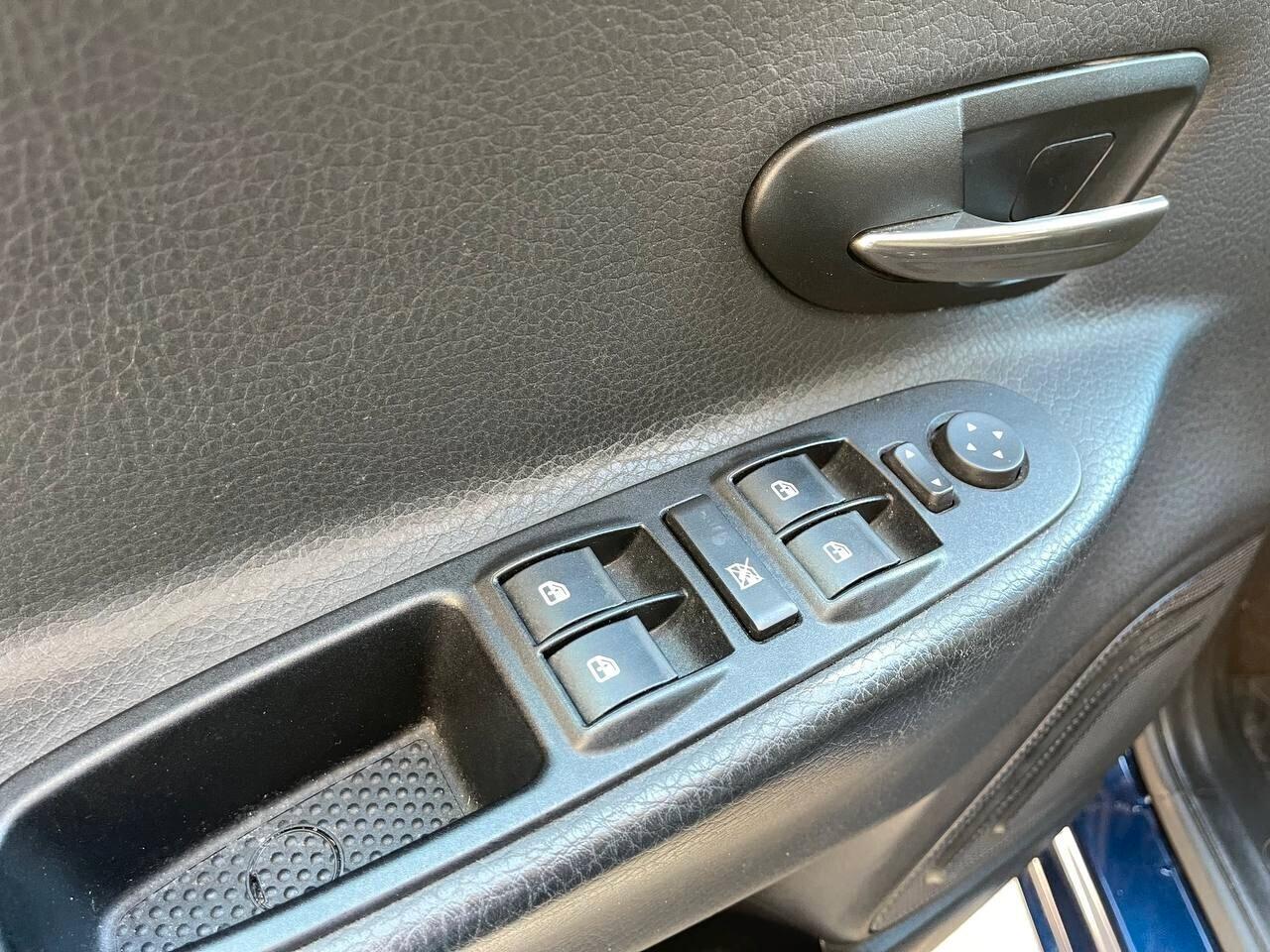 Lancia Ypsilon 0.9 TwinAir 85 CV Mya