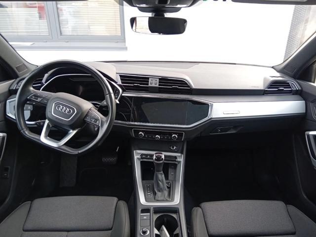 AUDI Q3 45 TFSI quattro S tronic Identity Black S-LINE