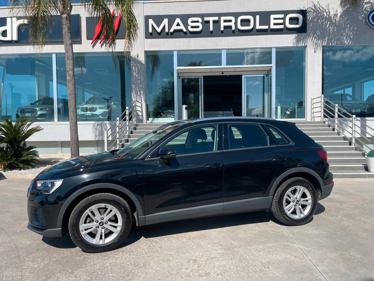 Audi Q3 35 TDI S tronic Business