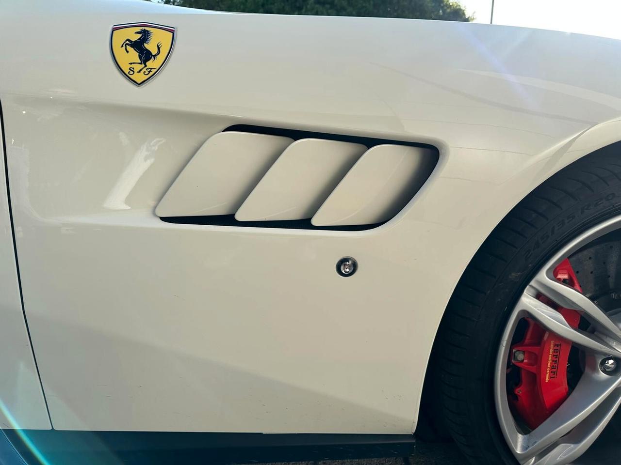 Ferrari GTC4 Lusso GTC4Lusso T