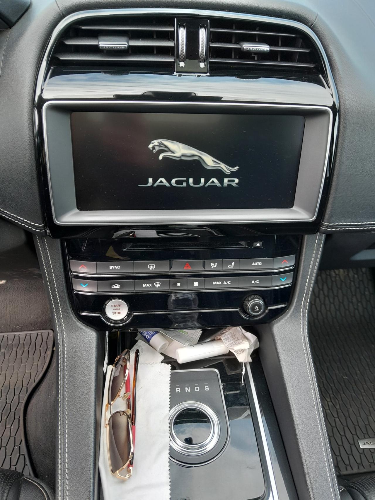 Jaguar F-Pace 2.0 D 240 CV AWD aut. Pure