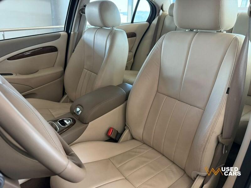 Jaguar S-Type Jaguar S-type 2.5 V6 24v Cat
