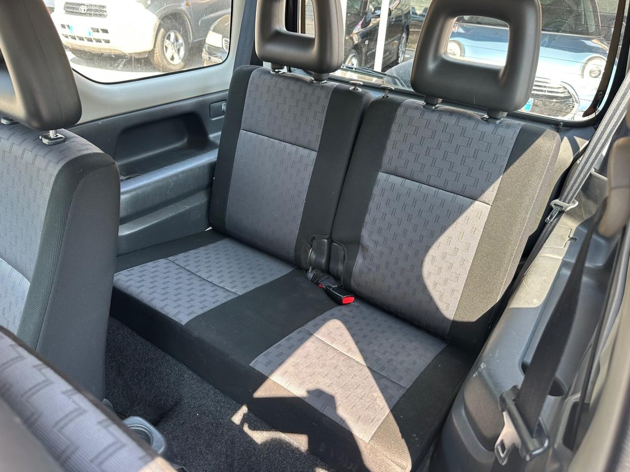 Suzuki Jimny 1.3i 16V 4WD,GARANZIA COMPLETA!