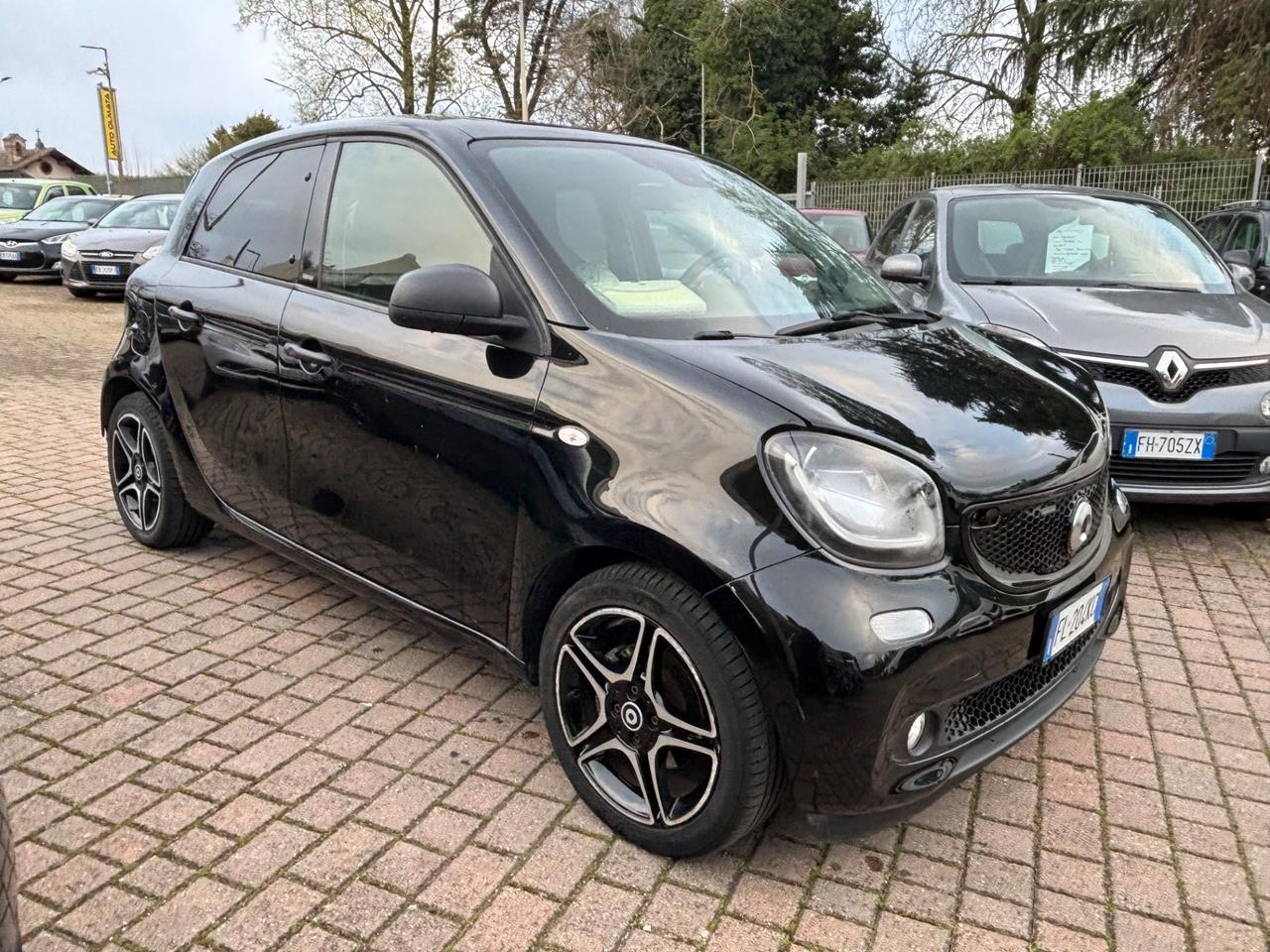 Smart ForFour 70 1.0 twinamic Youngster