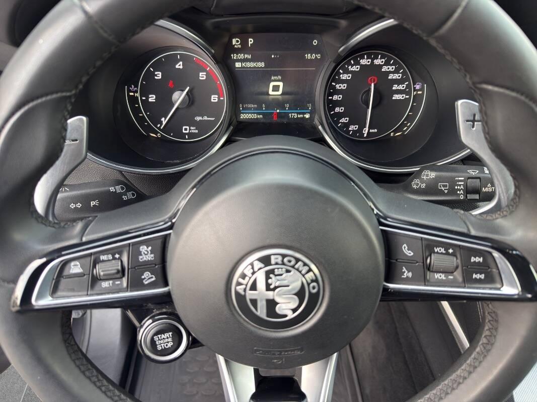 Alfa Romeo Stelvio 2.2 t Executive Q4 210cv auto