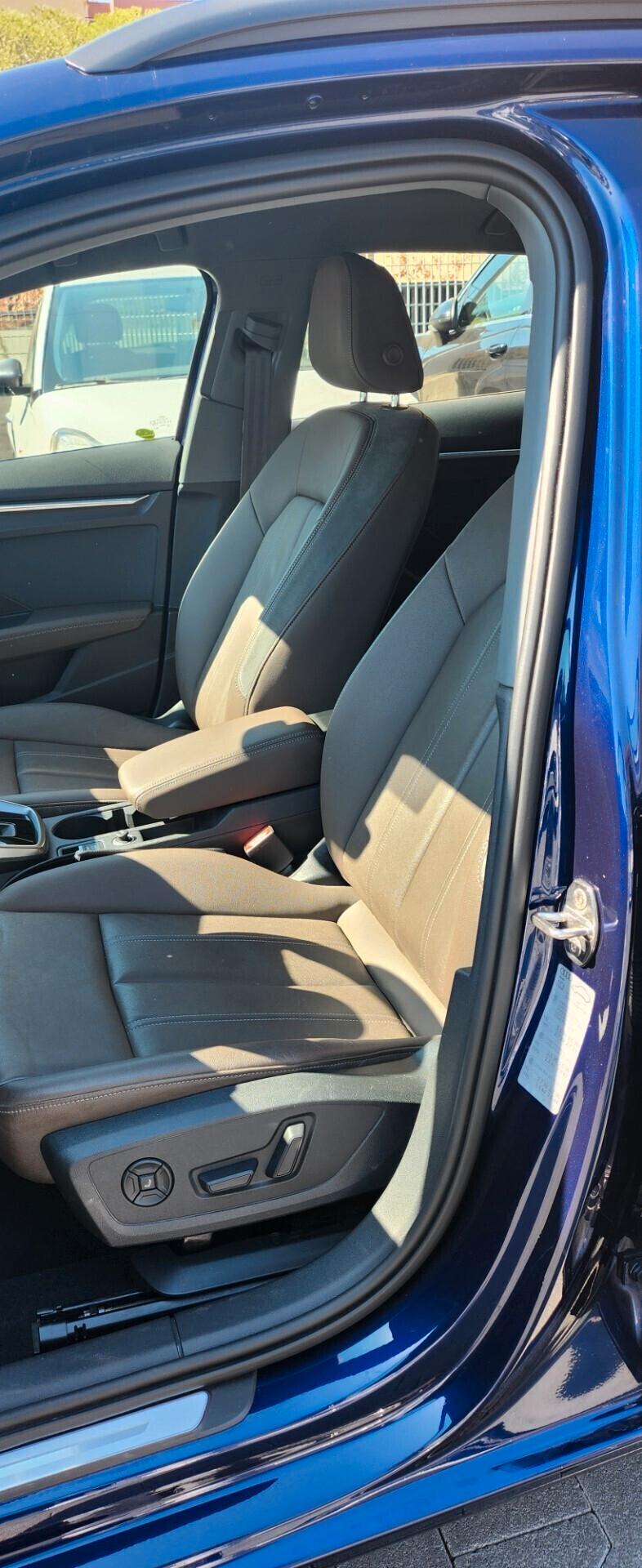 Audi A3 30 g-tron COLORE BLU - PELLE MATTONE