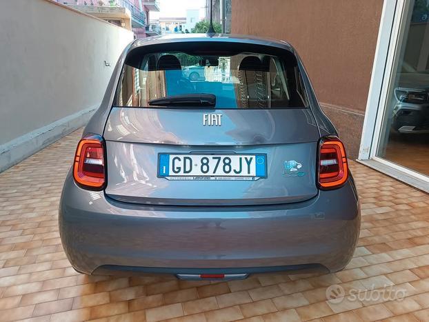 Fiat 500 Passion Berlina 42 kWh