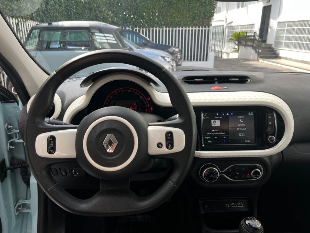 Renault Twingo SCe 65 CV Urban Night tua da €149,00 mensili