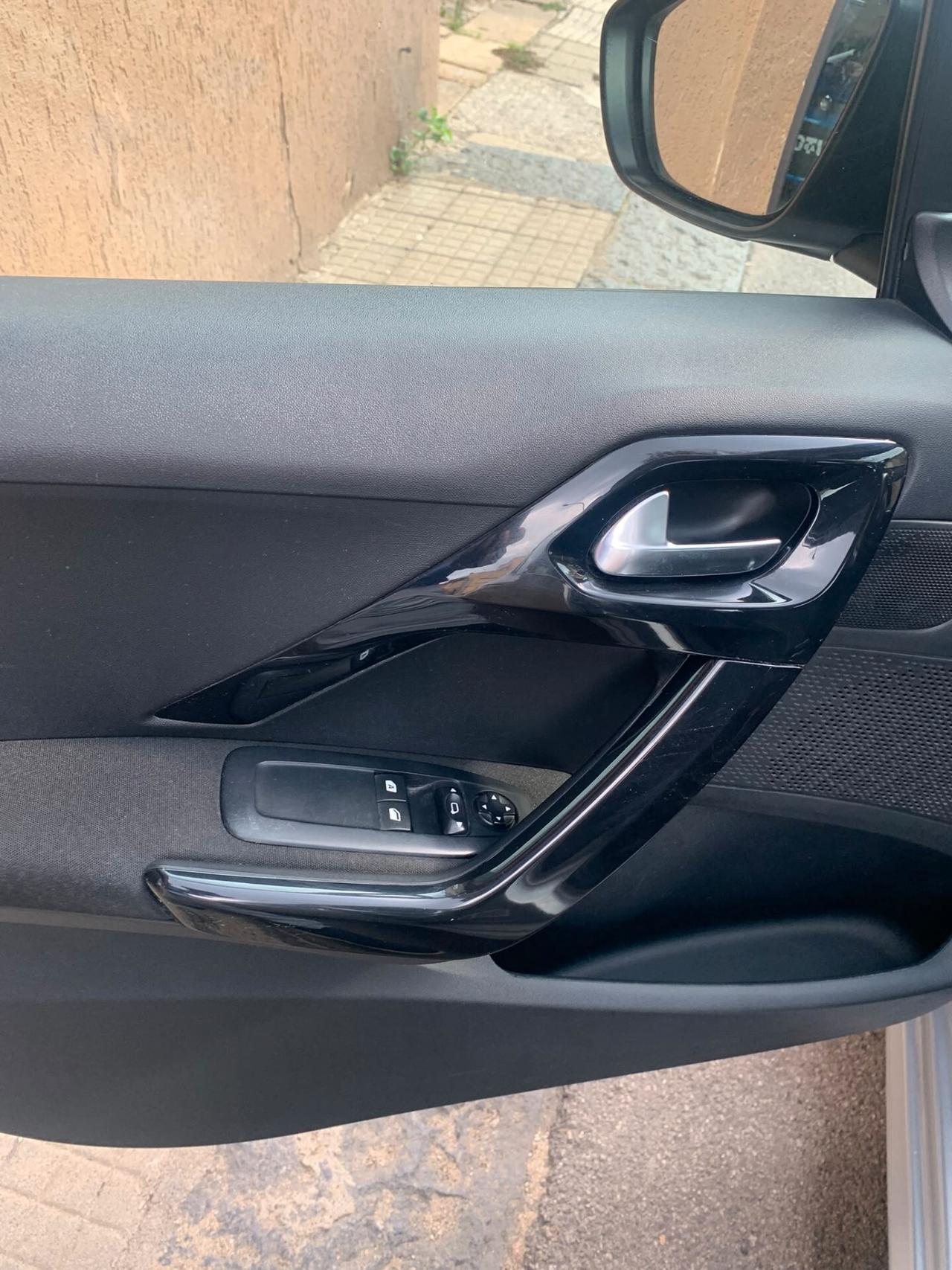 Peugeot 208 PureTech 68 5 porte Active