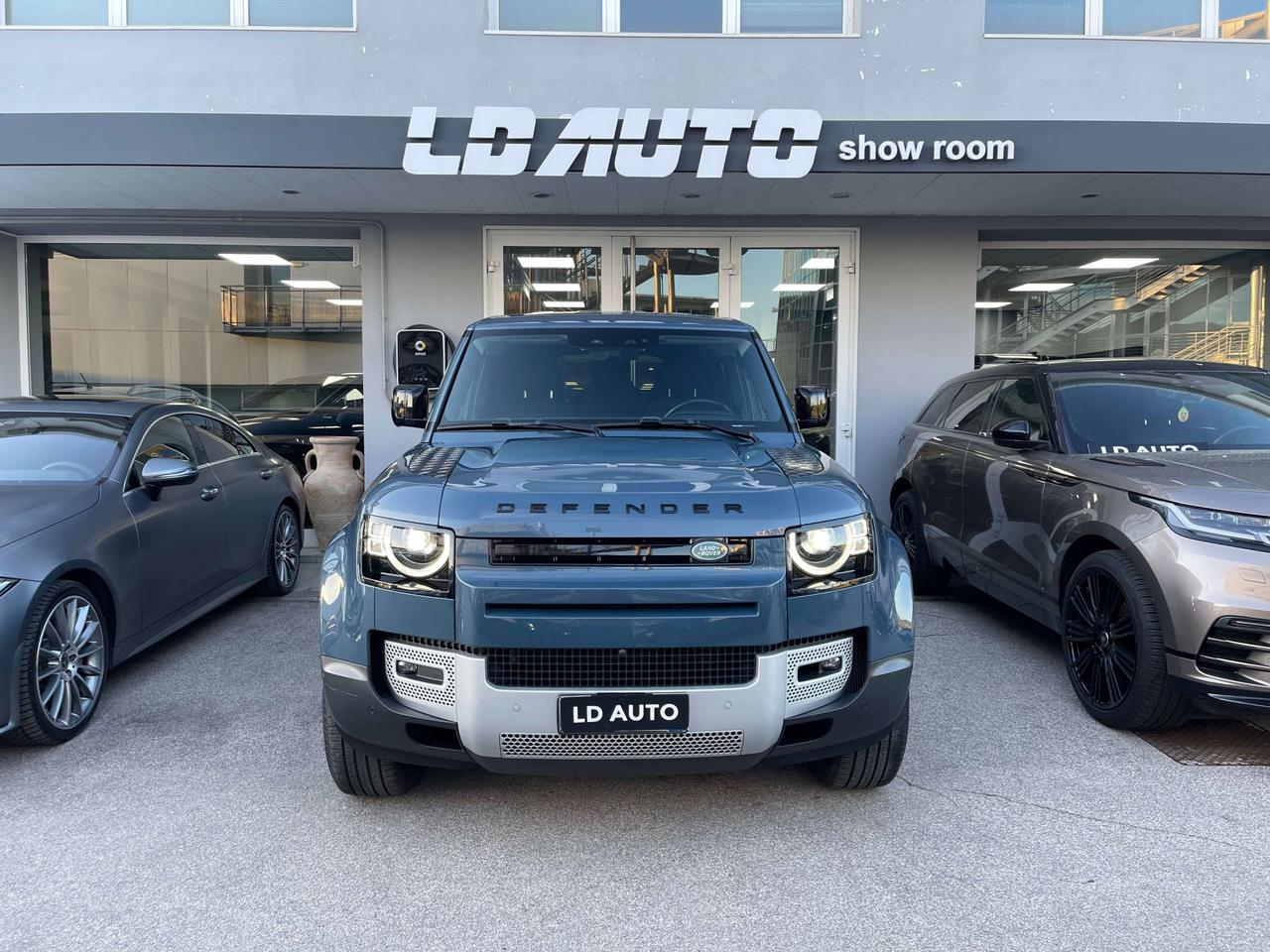 Land Rover Defender Defender 110 3.0d i6mhev HSE awd 250cv 6 POSTI