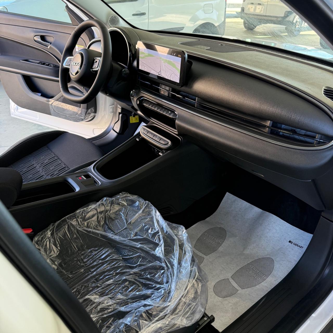 Fiat 600 Hybrid 110 CV DCT MHEV Business