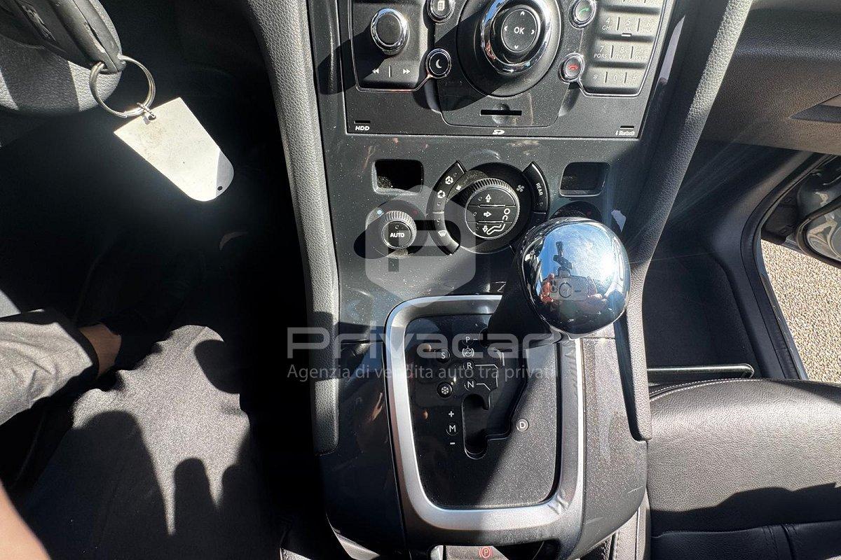 PEUGEOT 5008 2.0 HDi 163CV aut. Féline