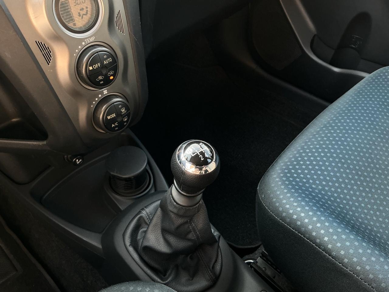 Toyota Yaris 1.3 5 porte Sol