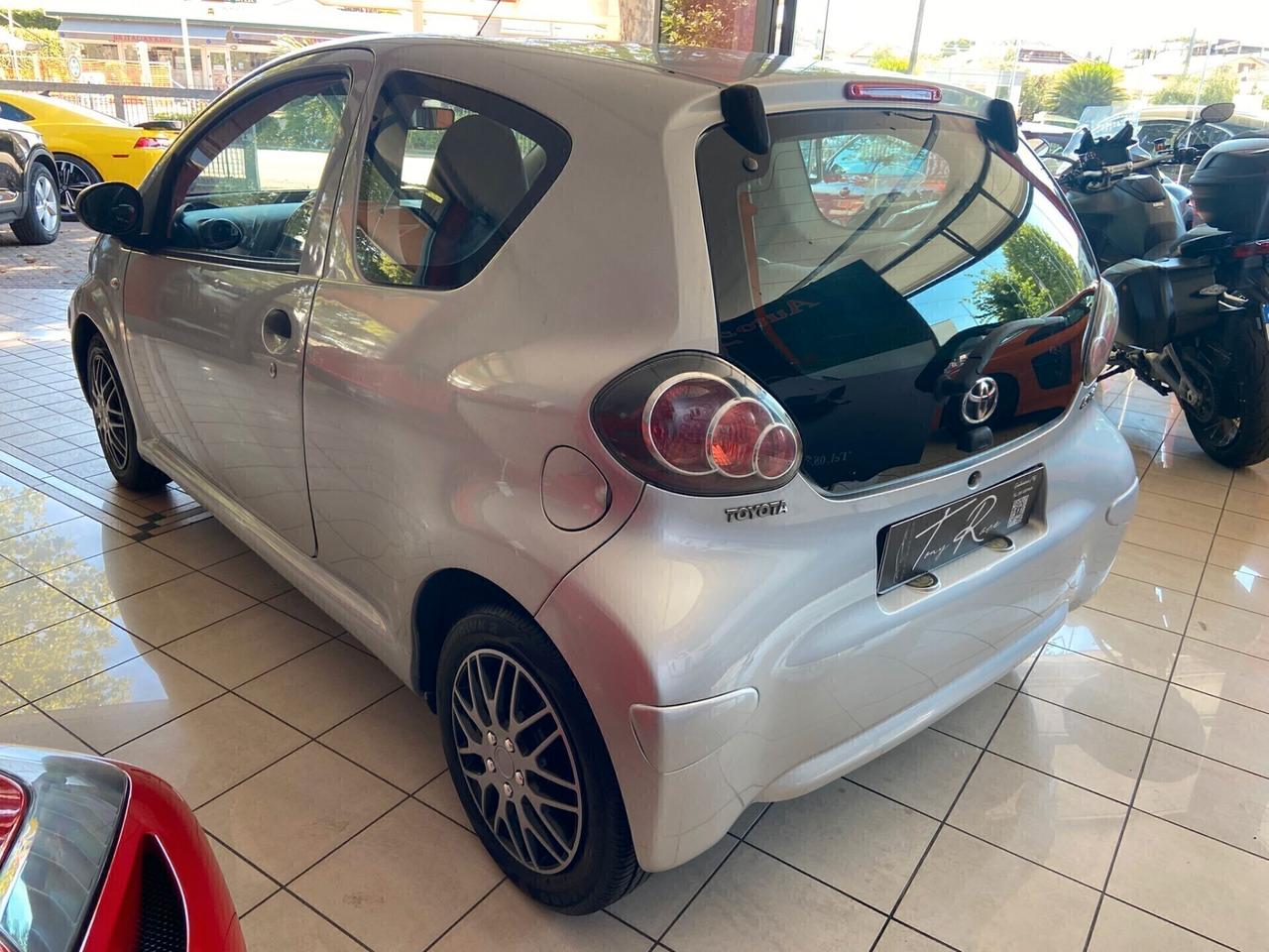 Toyota Aygo 1.0 BENZINA 103.000KM FINANZIABILE