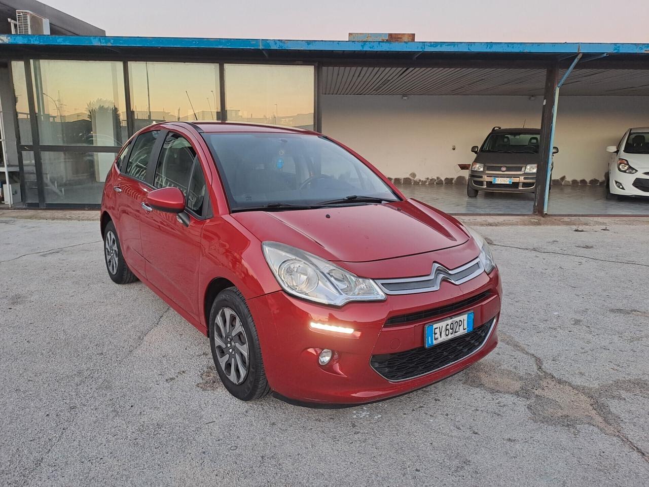Citroen C3 1.2 benz Restayling km120.000