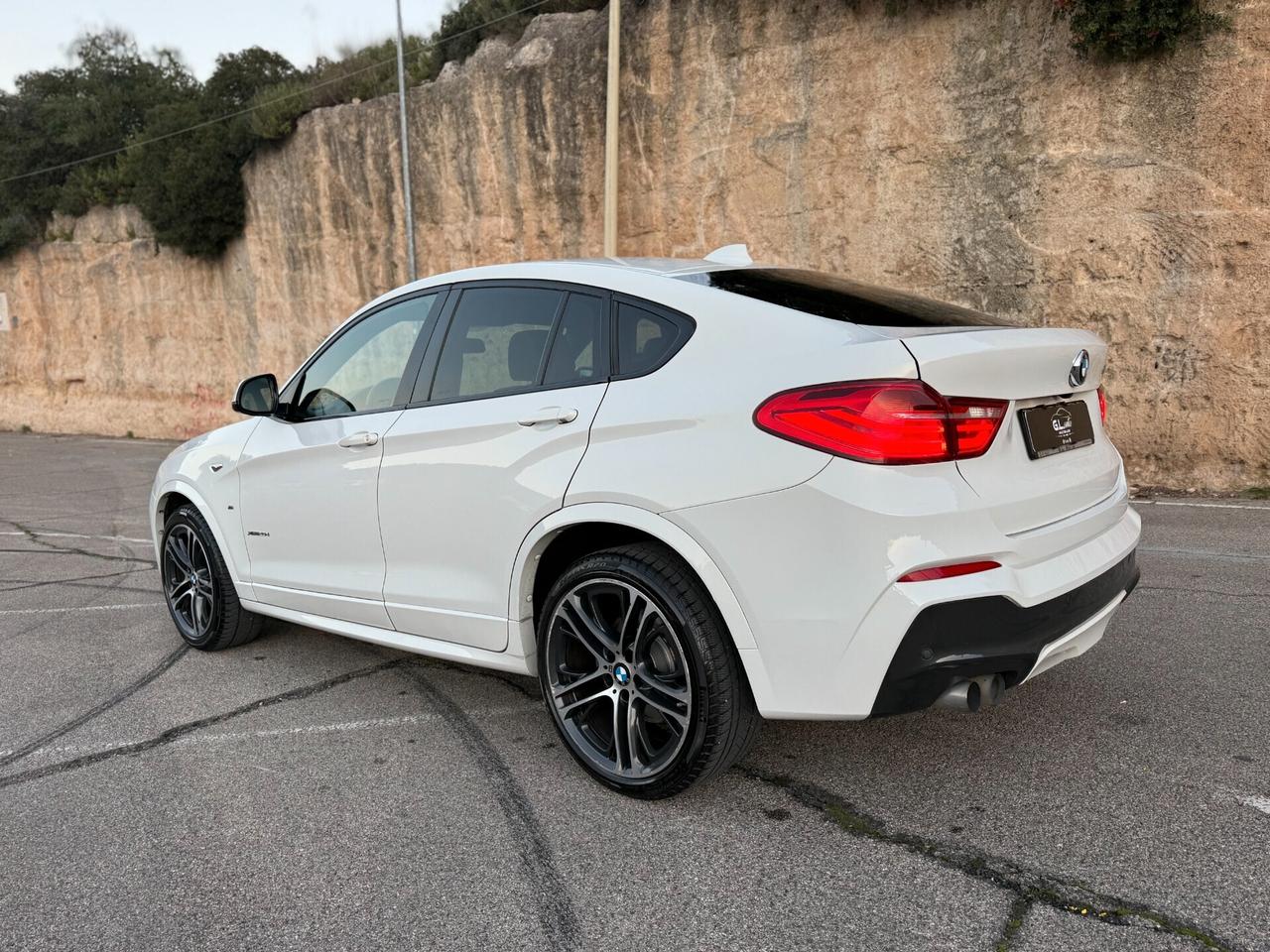 BMW X4 M-SPORT/2.0 X-Drive 190CV/CERCHI 20"/PELLE/LED