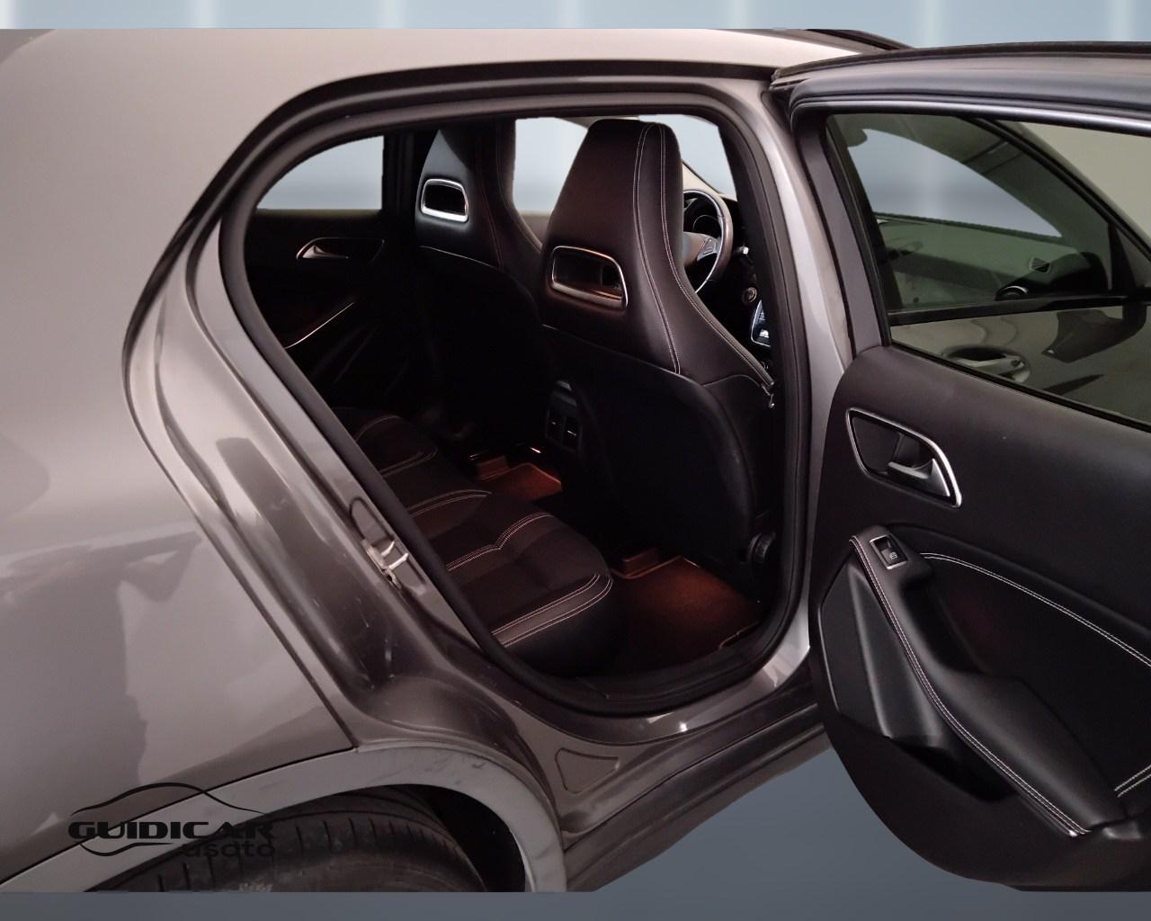 Mercedes-Benz GLA-X156 2017 - GLA 200 d Sport auto
