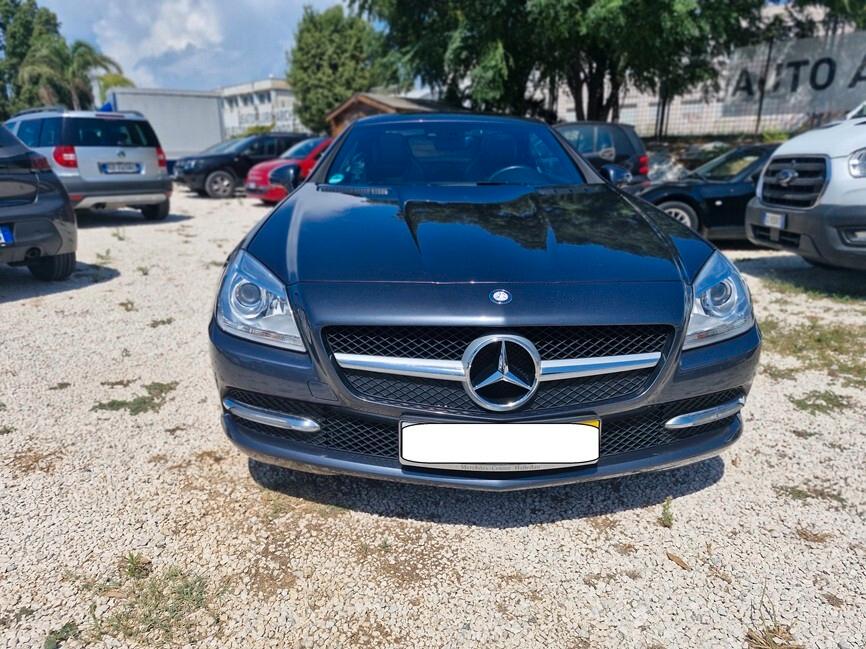 Mercedes-benz SLK 200 CGI Premium