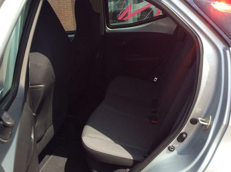 Toyota Aygo Connect 1.0 VVT-i 72 CV 5 porte x-play