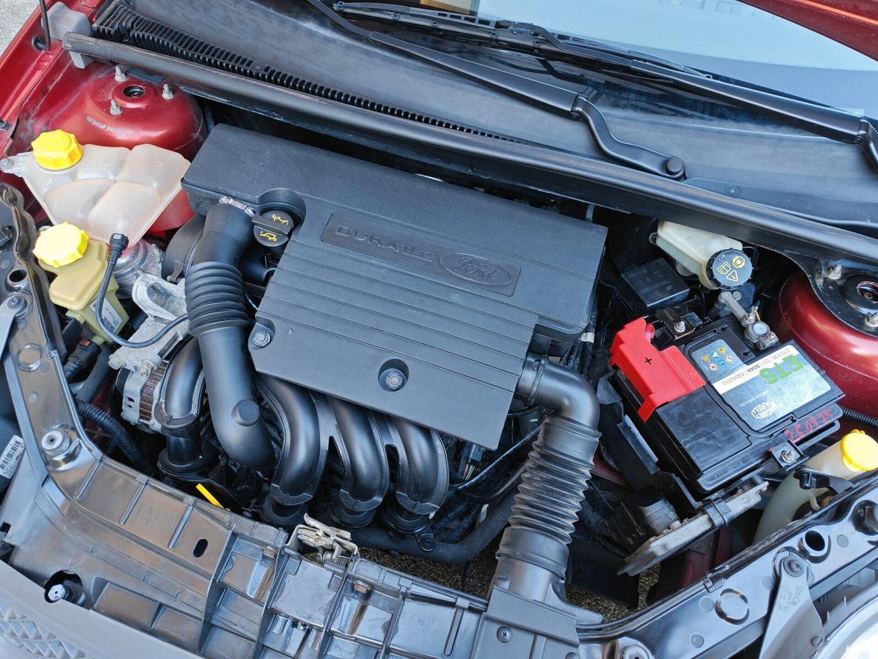 Ford Fiesta 1.2 BENZINA 75cv / 50.000km / Unipro