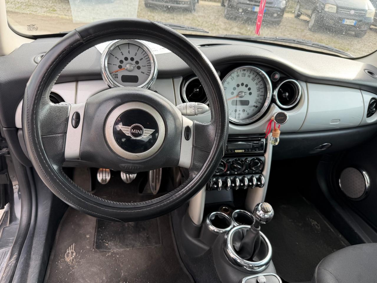 Mini 1.6 16V One de luxe