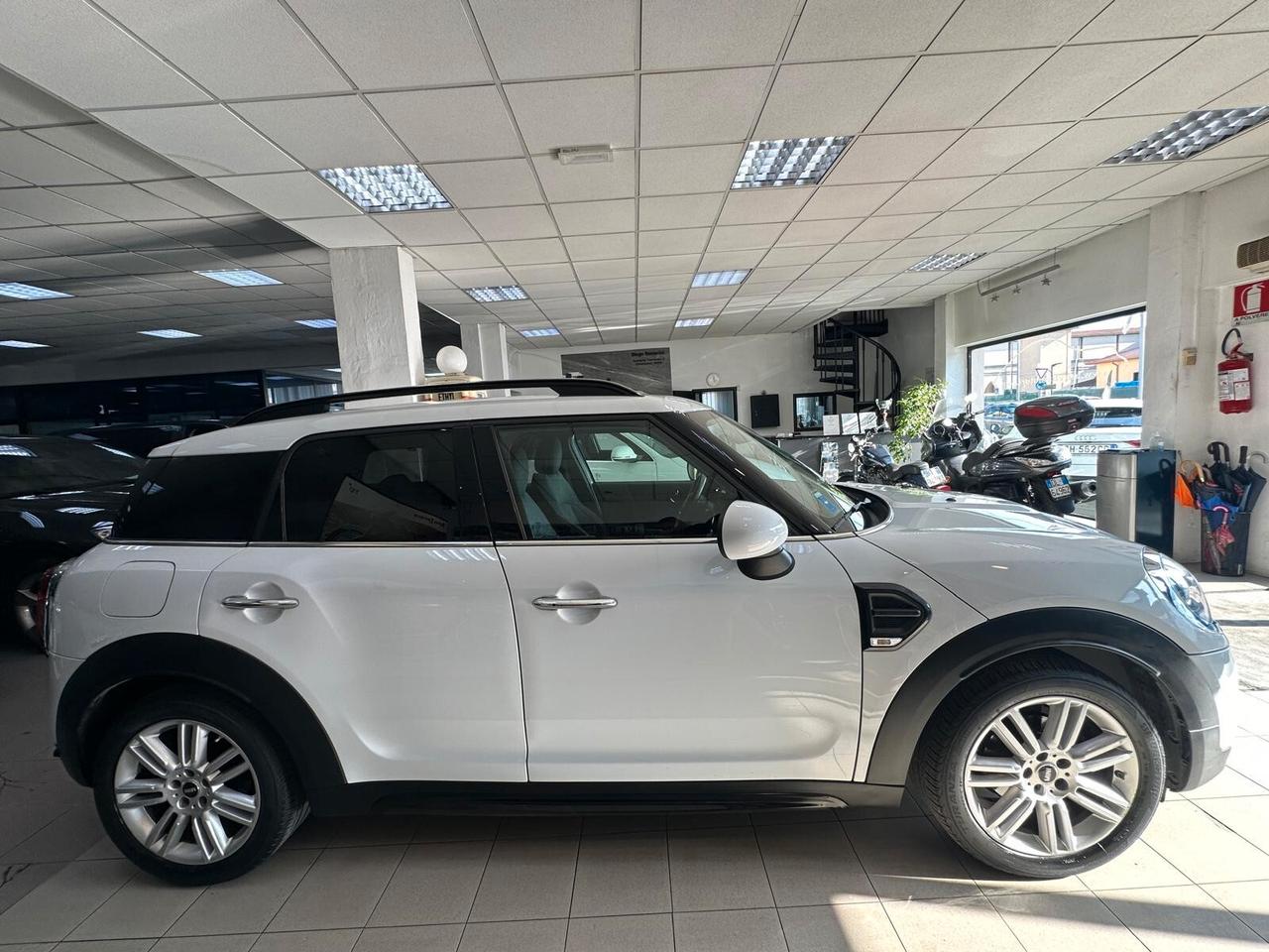 Mini One D Countryman Automatica FULL OPT. PARI AL NUOVO