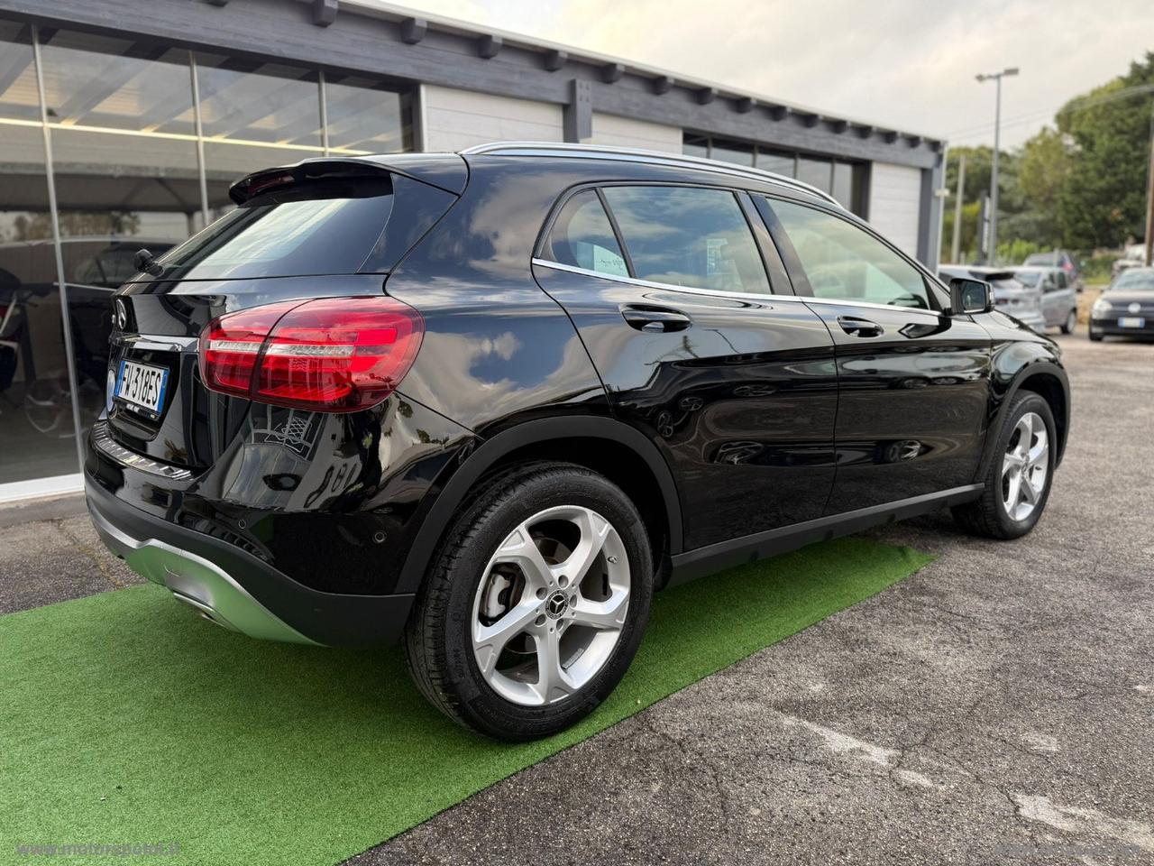 MERCEDES-BENZ GLA 200 d Automatic Sport NEOPATENTATI OK