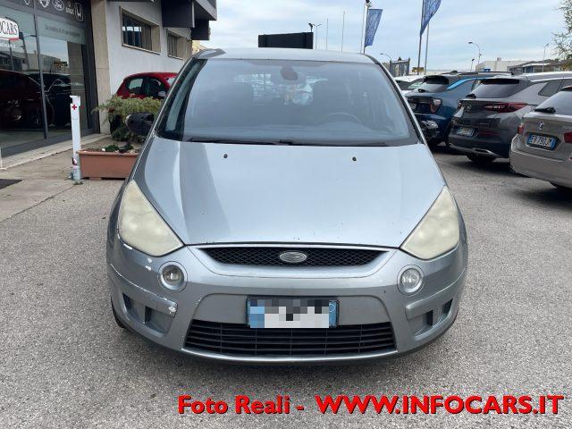 FORD S-Max 2.0 TDCi 140CV Titanium